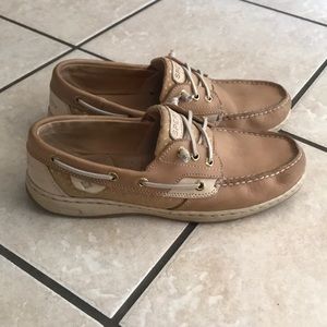 Lightly used sperrys